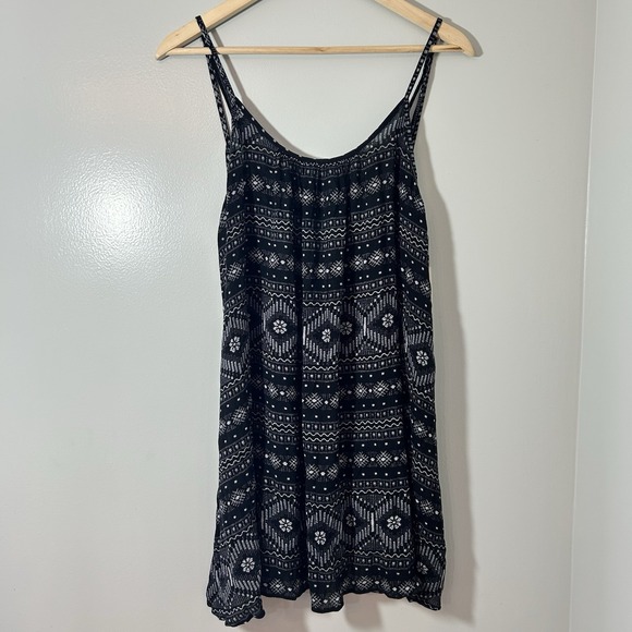 Roxy Dresses & Skirts - Roxy Mini Dress Women's Small Windy Fly Away Print Black White Ethereal Boho